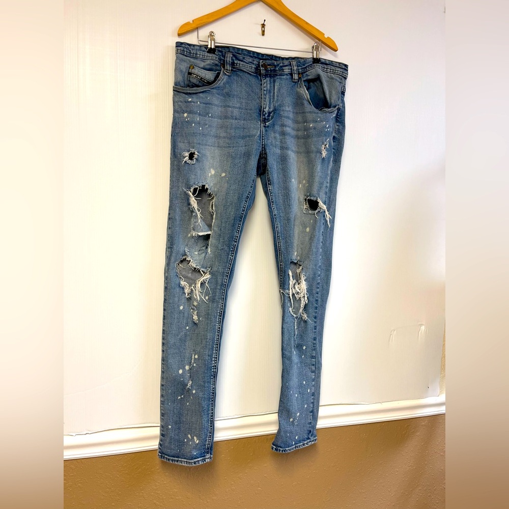 Empyre Verge Tapered Skinny Distressed Jeans – Size 38 W 32 L